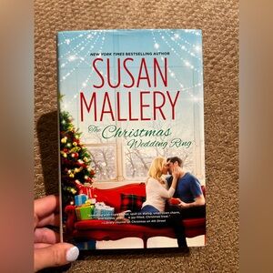 - The Christmas Wedding Ring (Holiday Romance)